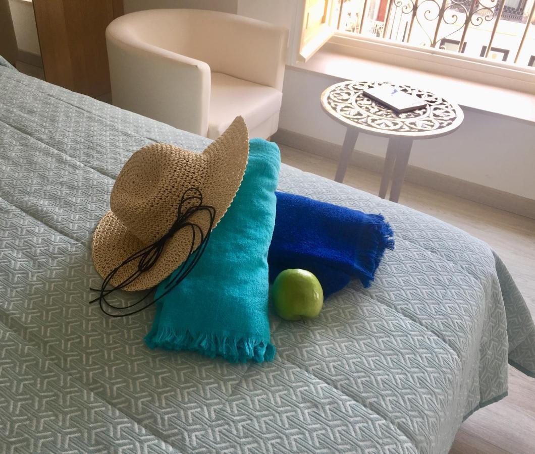 Natura Suite Málaga Esterno foto